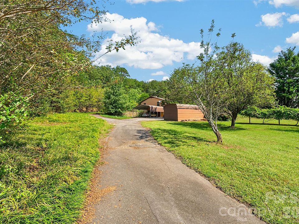 1st image of 3175 Lynn Mountain Rd