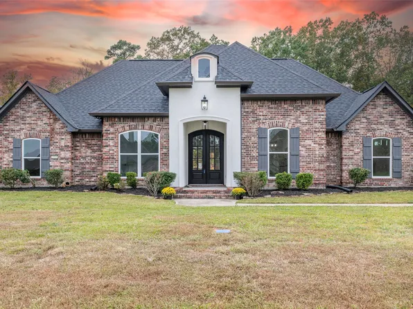 1919 Highpoint Pl, Haughton, LA 71037