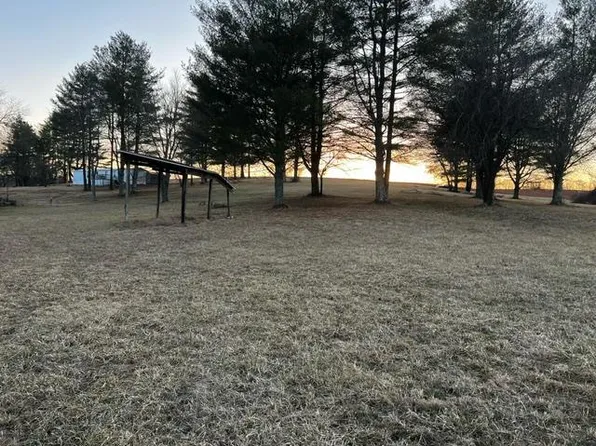 0 Cabbage House Rd, Hillsville, VA 24343