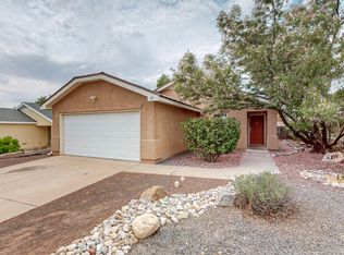 29 Sheba Pl, Los Lunas, NM 87031
