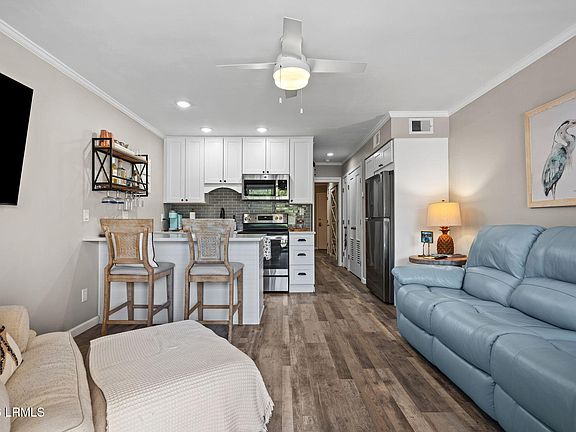 2nd image of 40 Folly Field Road #131a