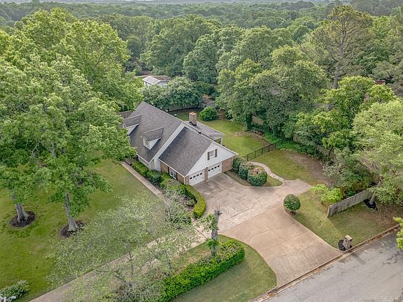 2nd image of 2506 Nix Lake Dr