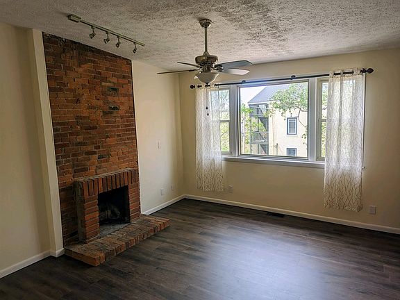 3rd image of 1619 Mansfield St #1