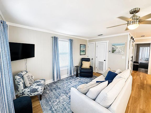 3rd image of 151 Beach St