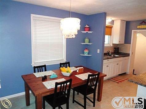 Kitchen 3.JPG
