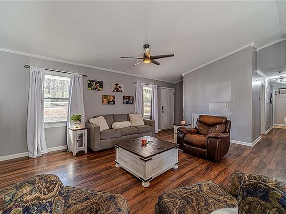 5th image of 2811 High Shoals Rd