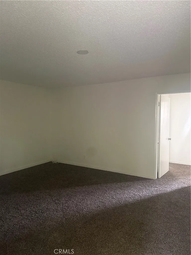 2 bed, 900 sqft, $2,500 — Photo 4