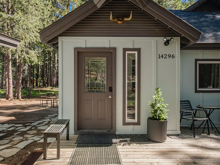 14296 Glacier View Dr — Photo 73