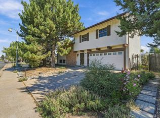 15303 E Nassau Dr, Aurora, CO 80013