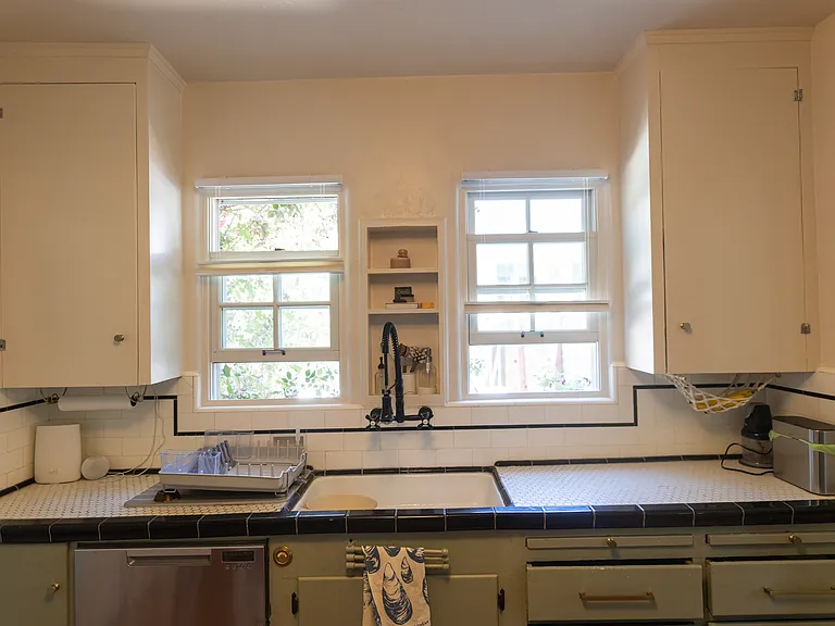 1278 Phillips Ln — Photo 46