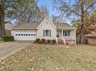 31 Autumn Valley Dr, Jackson, TN 38305