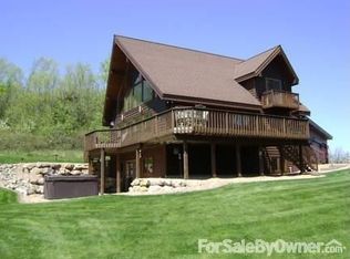 752 107th St, Roberts, WI 54023