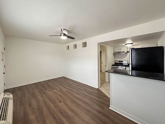 3rd image of 2311 Stella St #1X1