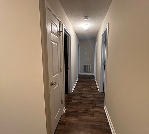 4th image of 903 Hanahan Ct Unit 2B
