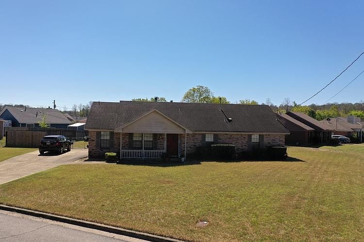 1st image of 7030 Lakeview Dr