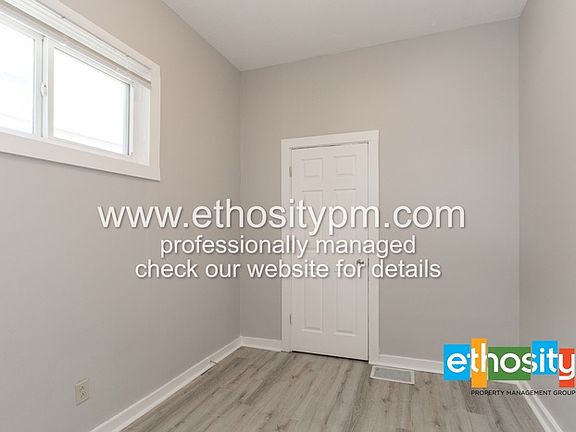 5th image of 3819 Boulevard Pl Unit B