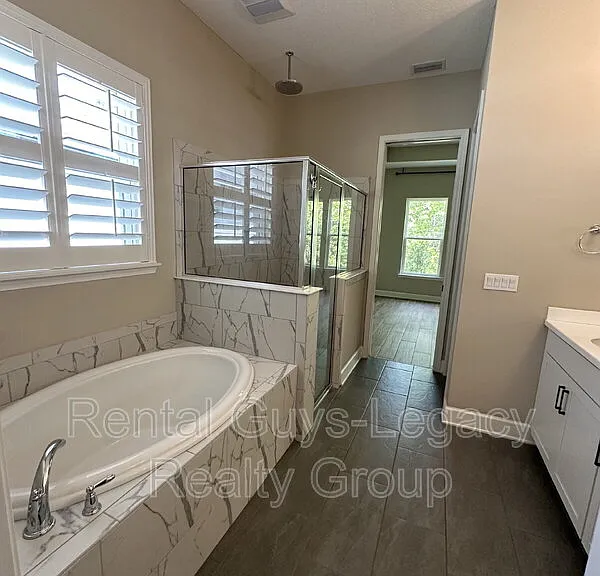 813 Crosswater Lake Dr — Photo 16