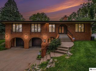 4716 Manchester Dr, Omaha, NE 68152