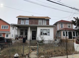 303 Beach 25th St, Far Rockaway, NY