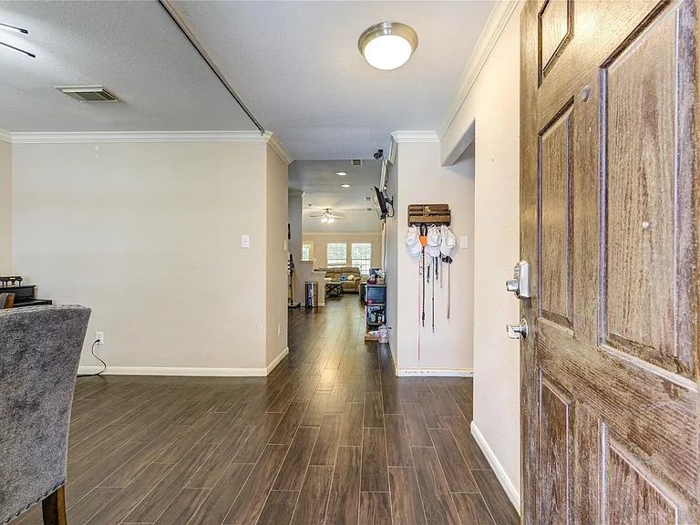 9642 Sugarblossom Ln — Photo 4