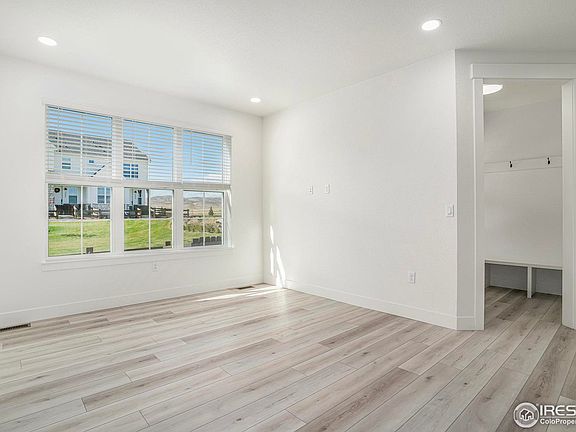 3rd image of 5081 Zamara St