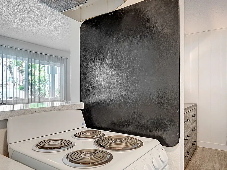 4050_Palos Verdes St_model-20