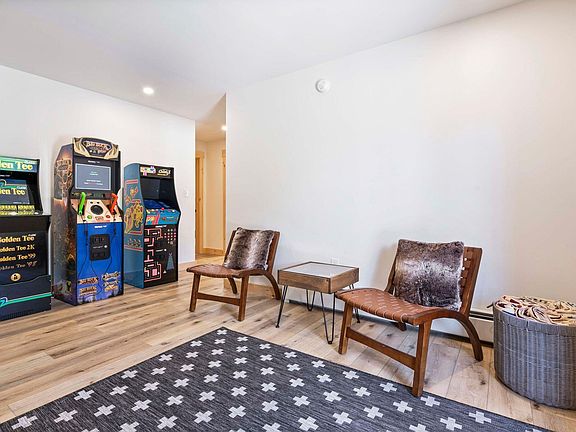 4th image of 28 Thayer Way