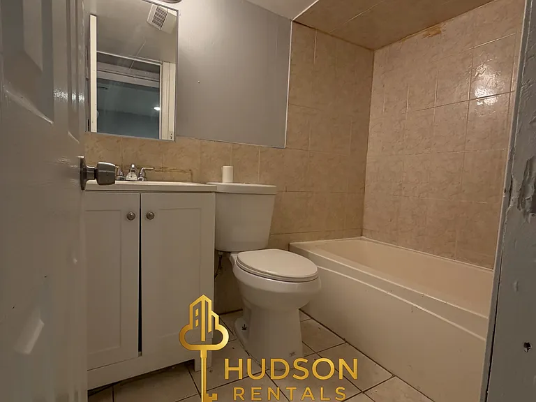 168 Woodlawn Ave #1 — Photo 7