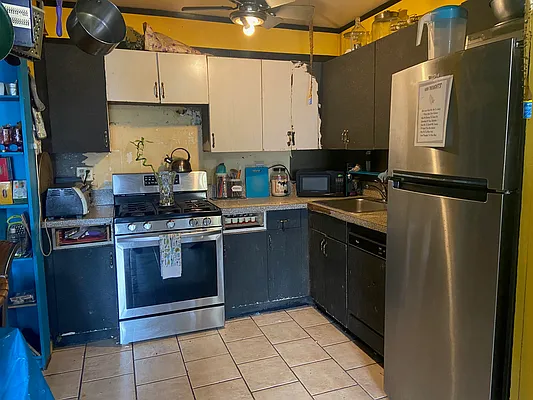 Sold by Keller Williams Realty Landmark | media 14