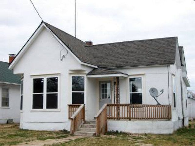 2nd image of 520 Pine St