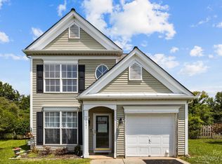 10441 Roundleaf Dr, Charlotte, NC 28213