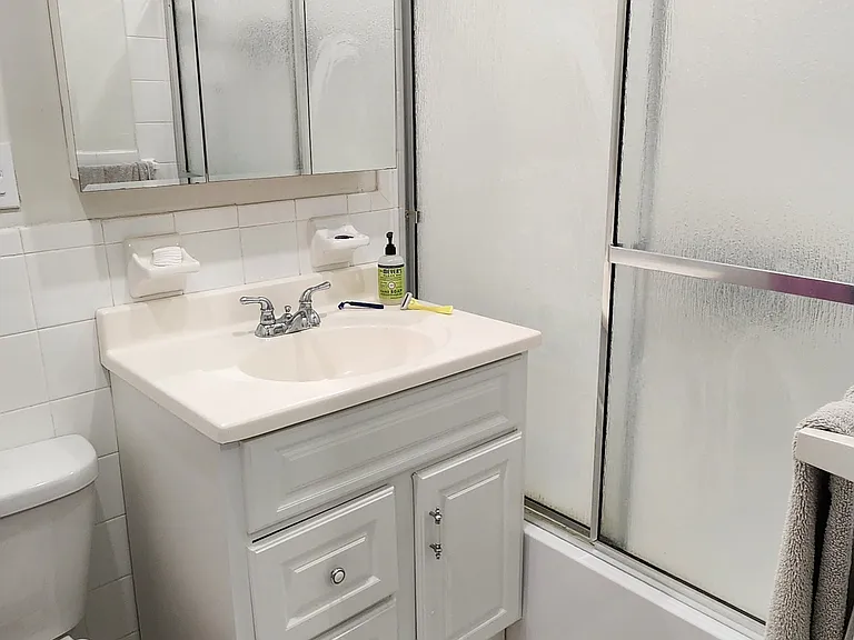 860 E Broadway #6J — Photo 10