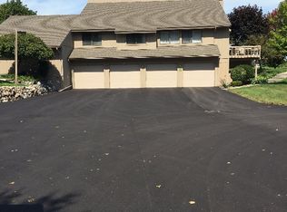 2355 Bay Woods Ct, Bay City, MI