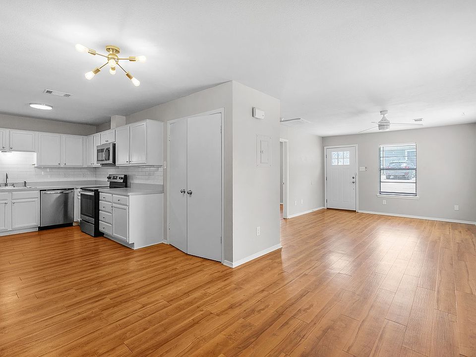 1st image of 1208 Hillyer St