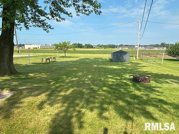 3rd image of 1203 Hospital Dr
