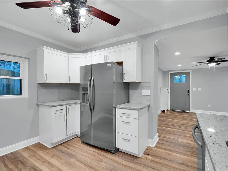 19 Granada Dr — Photo 11