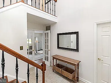 124 Ravenswood Ct — Photo 7