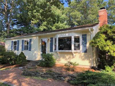 82 Leslie Street, Windsor Locks, CT, 06096
