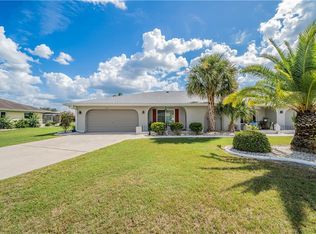 2110 Meadowlark Ln, Sun City Center, FL 33573