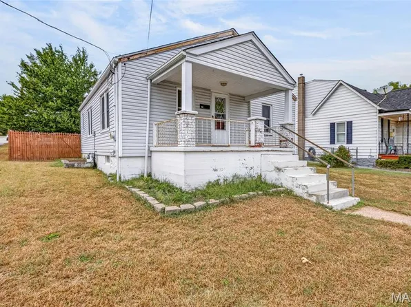 602 N 5th St, De Soto, MO 63020