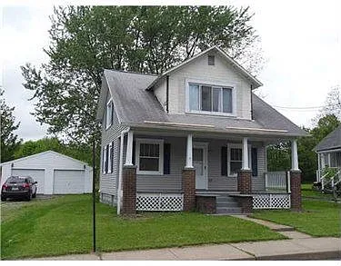 310 W Cooper St photo 1