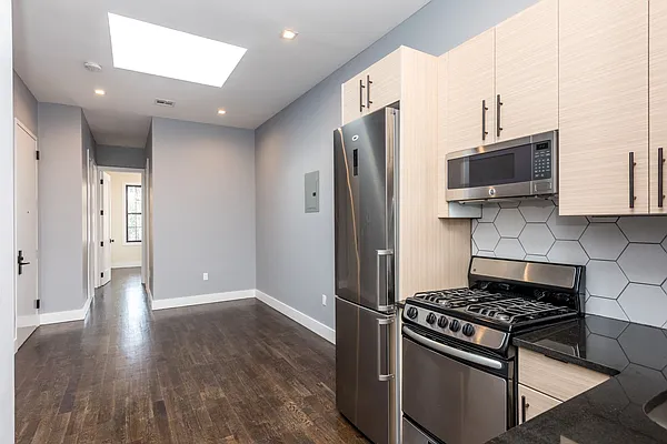 Rented by Nooklyn NYC LLC | media 42