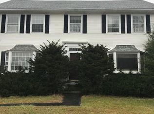 101 Mill Rd, Chelmsford, MA 01824