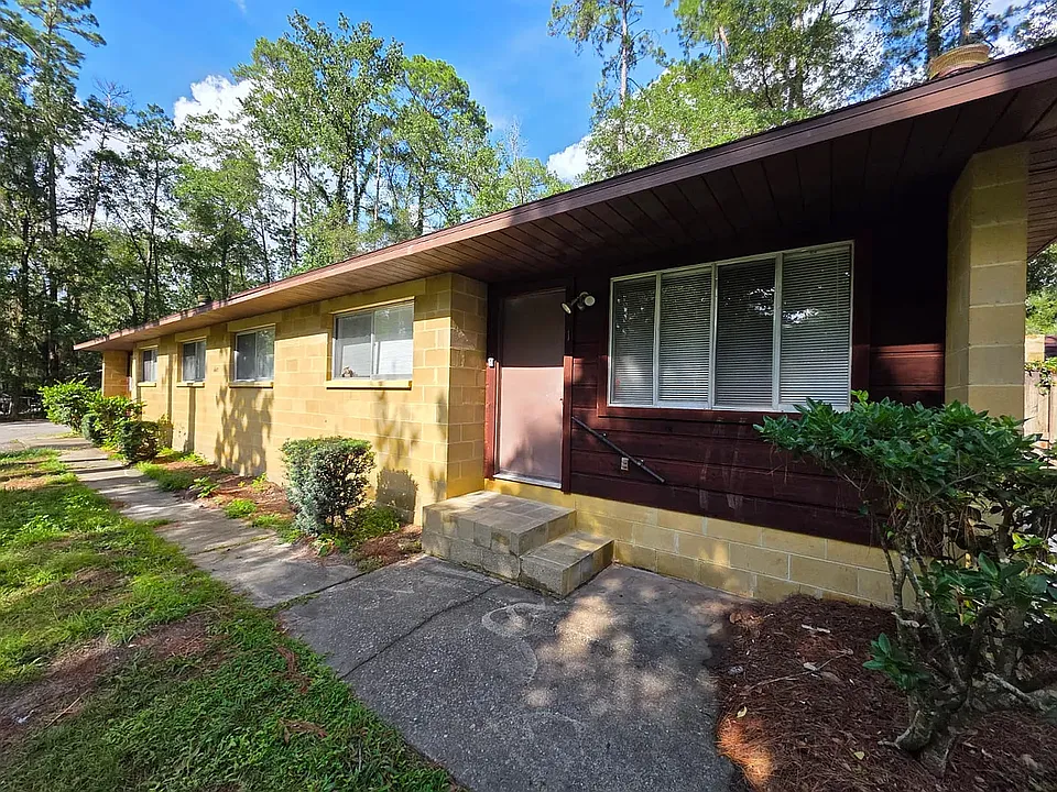 4511 SW 71st Ter #2