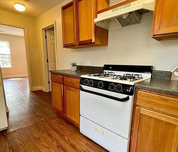 649 Fillmore St NE #2 — Photo 6