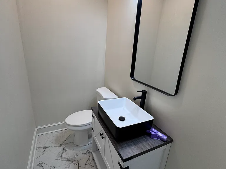 Half Bathroom (1st Floor)
