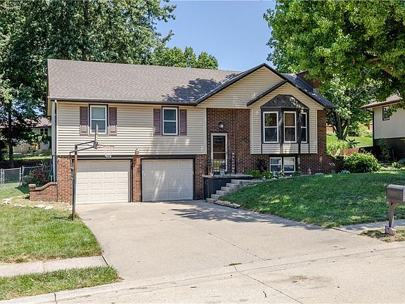 2nd image of 3909 W Haverill Dr