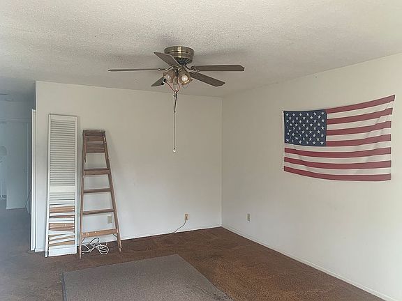 3rd image of 9001 Pebble Creek Dr