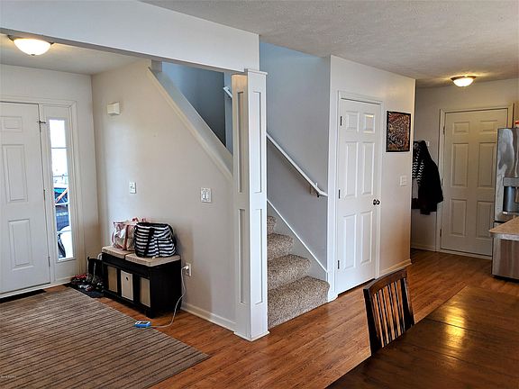 2nd image of 1076 Barnwood Dr