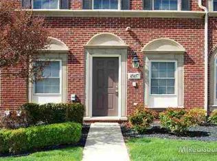 45657 N Stonewood Rd, Canton, MI 48187